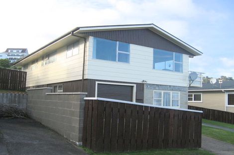 Photo of property in 4 Eskdale Road, Papakowhai, Porirua, 5024