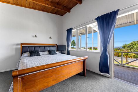 Photo of property in 16 Sea View Road, Leigh, 0985