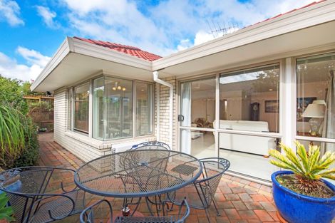 Photo of property in 1/16 Keswick Close, Northpark, Auckland, 2013