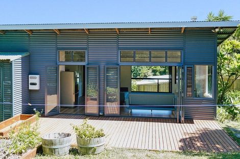 Photo of property in 17 Makora Avenue, Oneroa, Waiheke Island, 1081