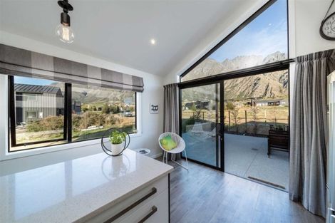 Photo of property in 7a Rannoch Drive, Jacks Point, Queenstown, 9371