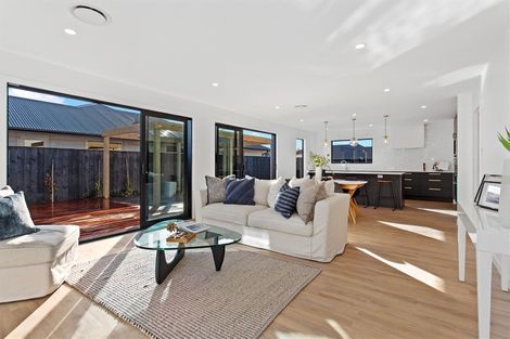 Photo of property in 27 Valour Drive, Rangiora, 7400