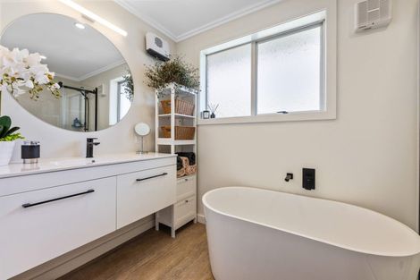 Photo of property in 28 Wickliffe Street, Mosgiel, 9024