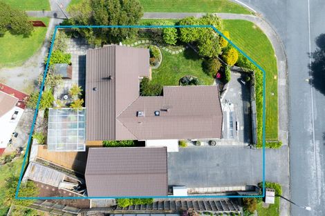 Photo of property in 2 Bosun Terrace, Whitby, Porirua, 5024