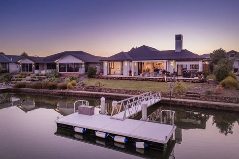 Photo of property in 15 Leeward Drive, Whitianga, 3510