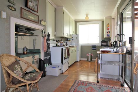 Photo of property in 19 Helena Street, Lumsden, 9730