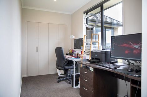 Photo of property in 12 Tui Place, Edendale, Wyndham, 9893