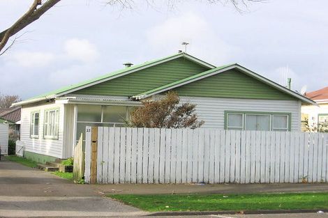 Photo of property in 21 Ranfurly Street, Hokowhitu, Palmerston North, 4410