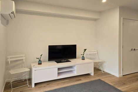 Photo of property in 2c Stokes Avenue, Te Atatu Peninsula, Auckland, 0610