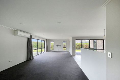 Photo of property in 2 Sutherland Court, Flagstaff, Hamilton, 3210