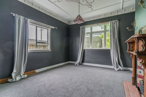 Photo of property in 21 East Avenue, Saint Kilda, Dunedin, 9012