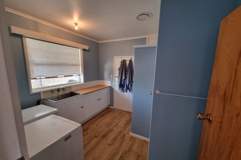 Photo of property in 197 Bridge Street, Bulls, 4818