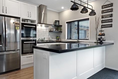 Photo of property in 24 Pahua Street, Pegasus, 7612