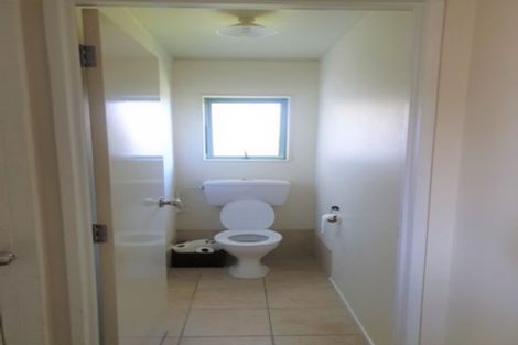 Photo of property in 5 Carn Place, Weymouth, Auckland, 2103