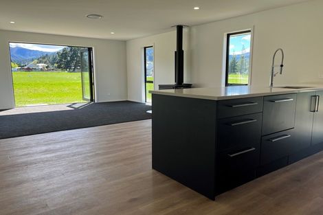 Photo of property in 2 Balfour Way, Hanmer Springs, 7334