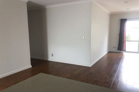 Photo of property in 21d Stamford Crescent, Flat Bush, Auckland, 2019