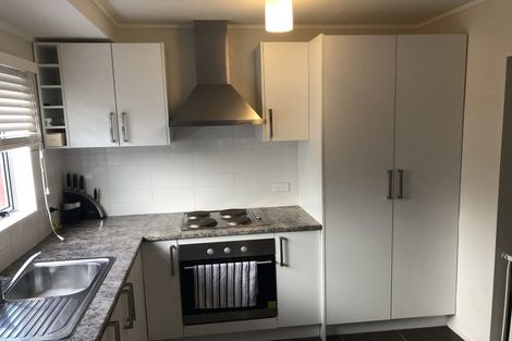 Photo of property in 2/30 Norwood Road, Bayswater, Auckland, 0622