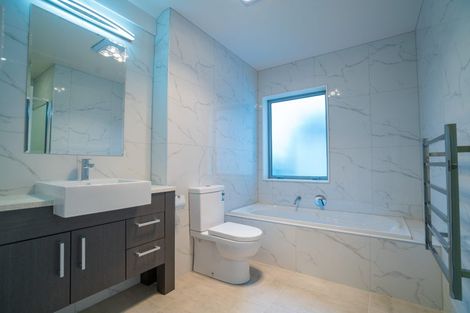 Photo of property in 24c Bradbury Road, Botany Downs, Auckland, 2010