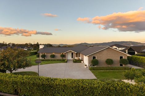 Photo of property in 26 Mike Smith Drive, Cambridge, 3434