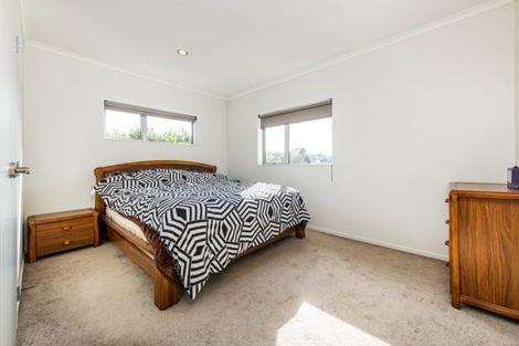Photo of property in 13 Cartmel Avenue, Massey, Auckland, 0614