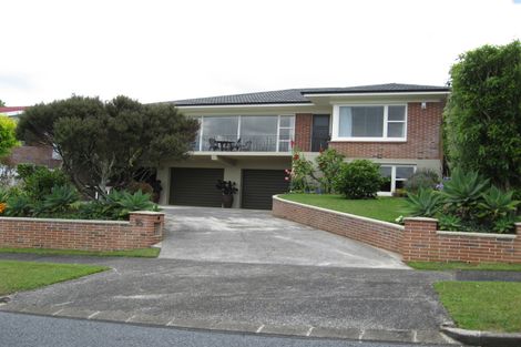 Photo of property in 16 Hamlet Place, Pukekohe, 2120