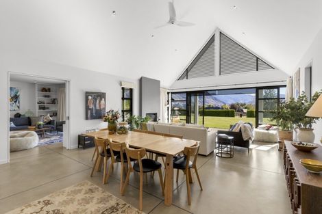 Photo of property in 251 Beacon Point Road, Wanaka, 9305