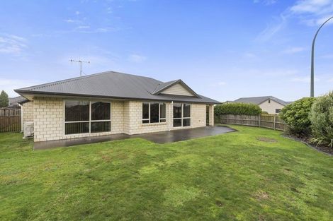 Photo of property in 1 Woburn Court, Rototuna North, Hamilton, 3210