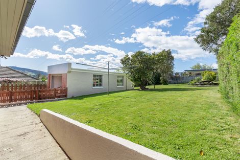 Photo of property in 130 Centennial Avenue, Helensburgh, Dunedin, 9010