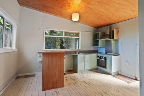 Photo of property in 45 Takahe Road, Titirangi, Auckland, 0604