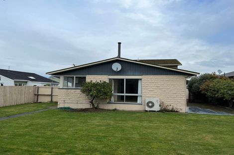 Photo of property in 55 Winters Road, Redwood, Christchurch, 8051