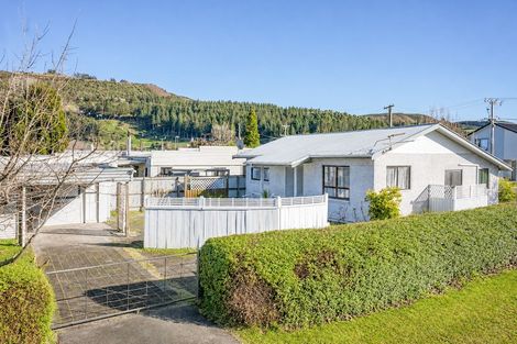 Photo of property in 23a Kawaha Point Road, Fairy Springs, Rotorua, 3015