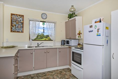 Photo of property in 3 Crows Nest Road, Hukerenui, Hikurangi, 0182