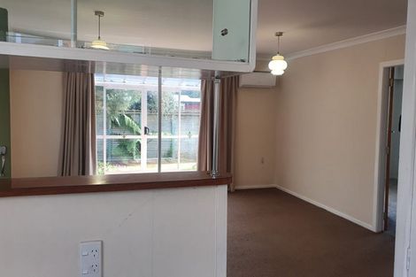 Photo of property in 10 Shortland Street, Lower Vogeltown, New Plymouth, 4310