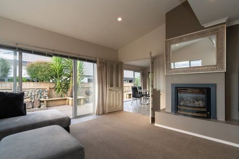 Photo of property in 19 San Priamo Place, Paraparaumu Beach, Paraparaumu, 5032