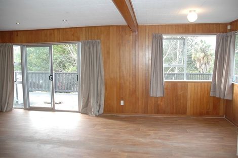 Photo of property in 12 Erica Road, Sunnynook, Auckland, 0620