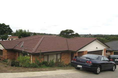 Photo of property in 10 Shah Place, Glen Eden, Auckland, 0602