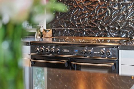 Photo of property in 69 Hillcrest Road, Hatfields Beach, Orewa, 0931