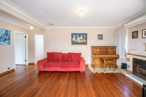 Photo of property in 62 Seymour Road, Sunnyvale, Auckland, 0612