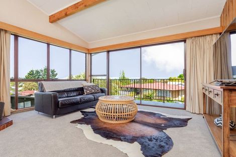 Photo of property in 3 Drummond Street, Dannevirke, 4930