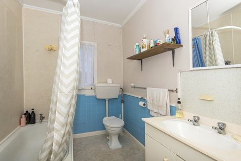 Photo of property in 13 Wolfe Street, Regent, Whangarei, 0112