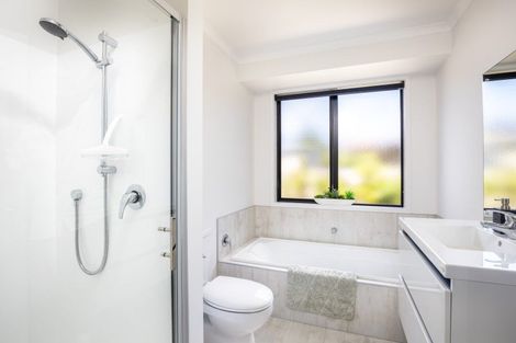 Photo of property in 60a Penrod Drive, Bell Block, New Plymouth, 4312