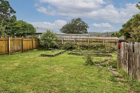 Photo of property in 5 Puriri Street, Wainuiomata, Lower Hutt, 5014