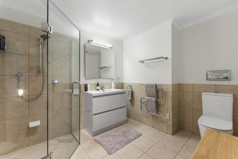 Photo of property in 210/136 Marine Parade, Mount Maunganui, 3116