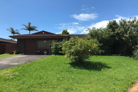 Photo of property in 15 Jillteresa Crescent, Half Moon Bay, Auckland, 2012