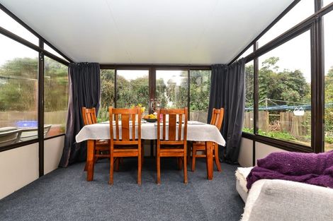 Photo of property in 6 Brough Place, St Andrews, Hamilton, 3200