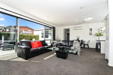 Photo of property in 10 The Rocks, Flagstaff, Hamilton, 3210