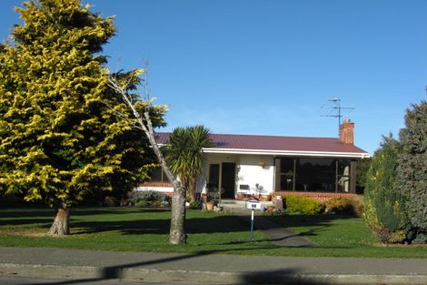 Photo of property in 45 Queen Street, Winton, 9720