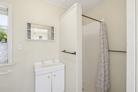 Photo of property in 6 Teoti Street, Paraparaumu Beach, Paraparaumu, 5032