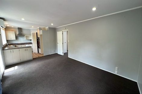 Photo of property in 2/51 Shakespeare Road, Milford, Auckland, 0620