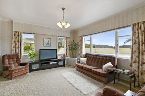 Photo of property in 3 Grenfell Drive, Karori, Wellington, 6012